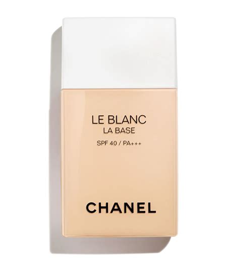 chanel le blanc primer yellow|Chanel le blanc makeup base.